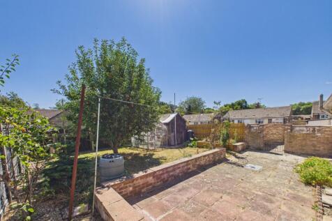 Garden- Mark Stephens EweMove Newmarket and Soham 