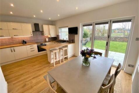 Hampson Crescent, Wilmslow, SK9 photo 3