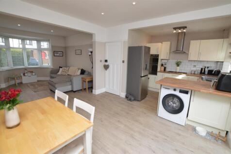 Open plan kitchen/dining room/lounge