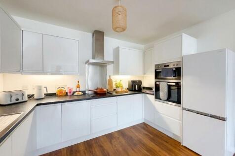 Emerson Way, Emersons Green, BS16 photo 3