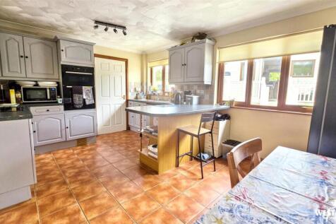 Best Kitchen 1.jpg