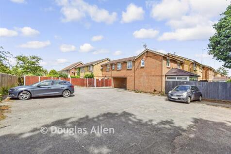 Driveway/Parking