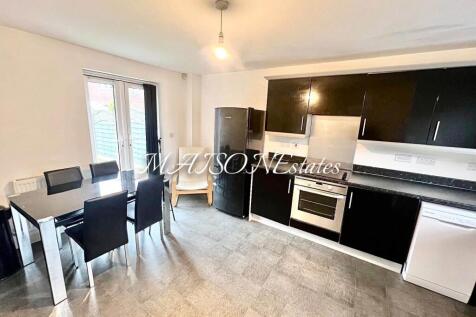 Coldstream Court, NEW STOKE VILLAGE, Coventry, CV3 photo 5