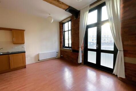 OPEN PLAN LOUNGE