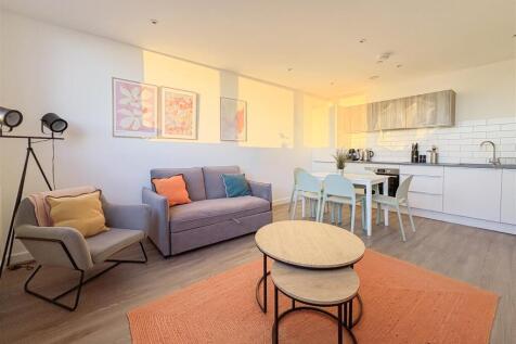 Living Room / Kitchen