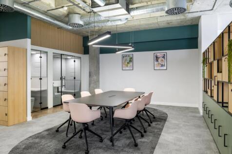 Bloc  12 Forbury  Office Curator  SMALL7.jpg