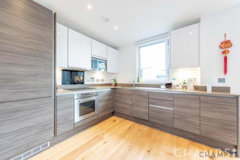 2 bed flat to rent Gullivers Walk, London SE8