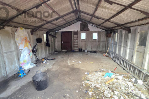 Selwyn Avenue, Ilford, IG3 8JP photo 5