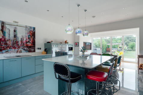 Kitchen / Breakfast Room