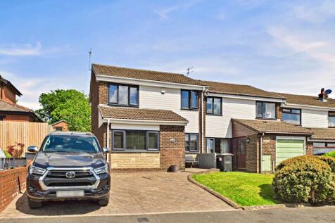 Bury, BL0 - property photo