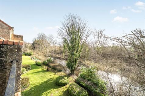 Salters Close - View.jpg