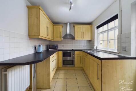 CAM02127G0-PR0124-STILL005