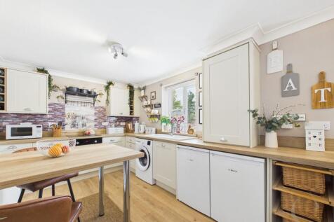 Open Plan Dining Kitchen &amp; Lounge