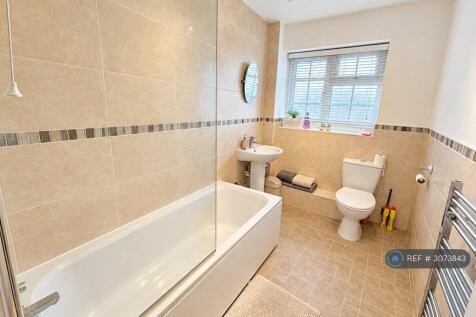 Spencer Road, Benfleet, SS7 photo 5