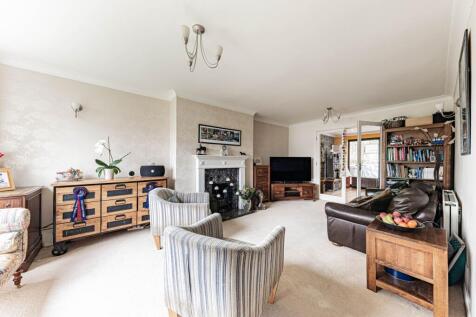 Living Room (1)