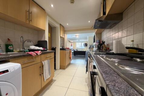 Minny Street, Cathays photo 3
