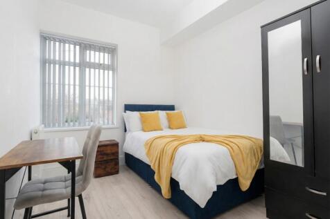 Brand new 5 bed house share, Birkenhead