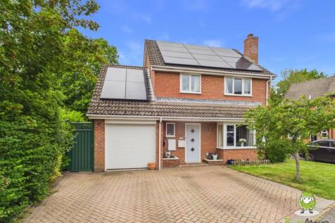 EweMove Estate Agents Basingstoke - Worcester Aven