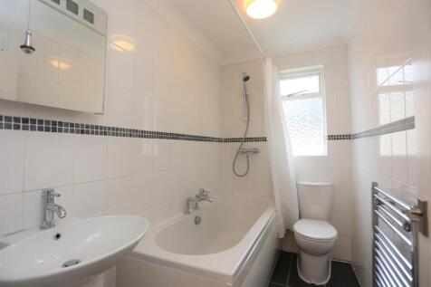 2, 19 Farm Road, Hove (1).JPG