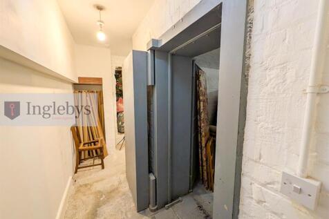 Commercial Property for sale Image 11