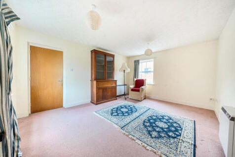 1365711-6-68e8f33...