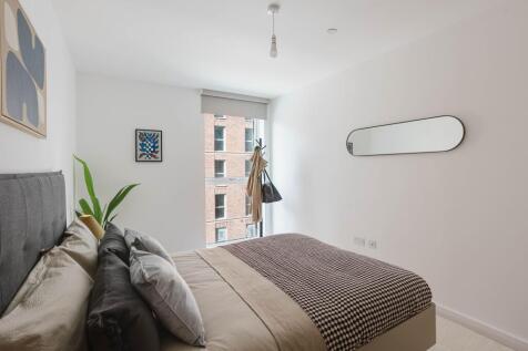8 Vantage House  photo 3