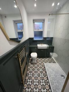 Joscoyne House, Philpot Street, Tower Hamlets, London photo 3