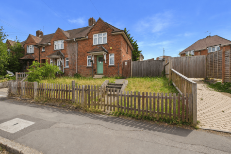 3 Bedroom End Terrace for rent