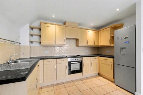 Kitchen (1).jpeg
