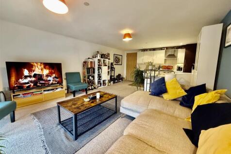 LOUNGE/KITCHEN/DINER