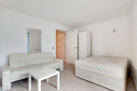 Biscayne Avenue, London, E14 photo 4