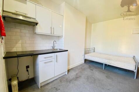 Sussex Place, Slough, SL1 photo 3