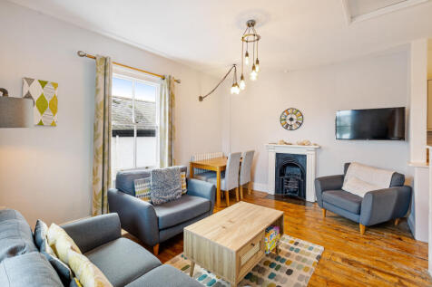 4 Sitting Room