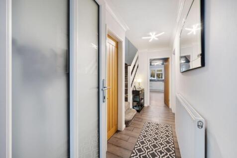 Hallway / Entrance