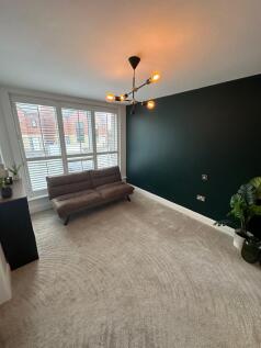 Chaddock Hall Drive, Worsley, M28 photo 4