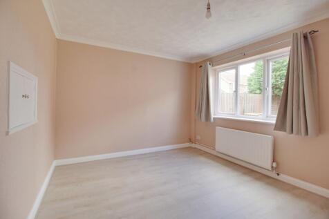 Byng Close, Eaton Socon, PE19 photo 4