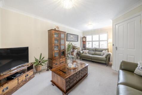 11 Herbert Gardens, Towcester