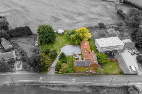 Circa 1-acre plot