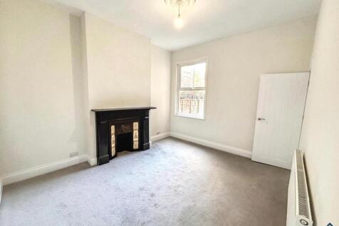 St. Chads Road, Nottingham, NG3 2AU photo 4