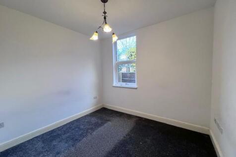 164b Derby Road bedroom two.jpg