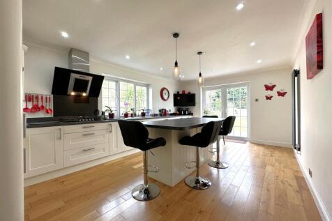 Stylish Dining Kitchen 242