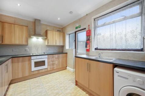 947 Harrow Road - P0jLtWfMssbMnPU42WvK.jpg