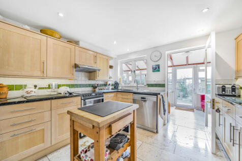 Kitchen/Breakfast Rm