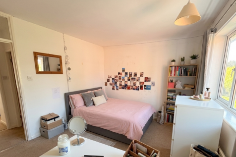 Middleton Boulevard / 4 Bed / 2 Bath - NG8 1FX photo 5