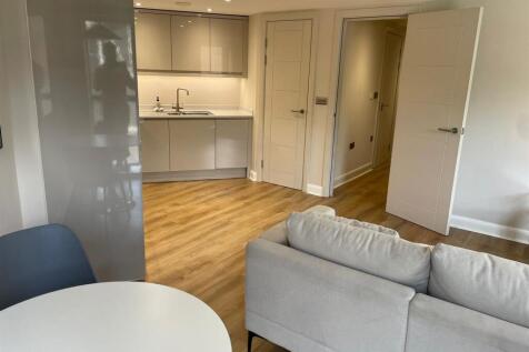 PHOTO-2025-08-07-14-31-09 3.jpg