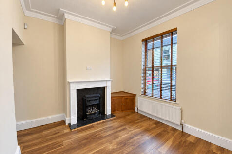 Gladstone Street, York photo 5