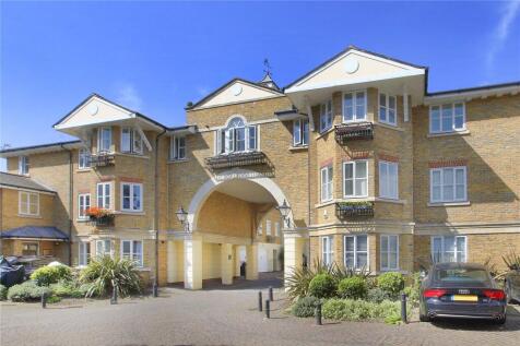property in Sycamore Mews, 
Clapham Common, SW4