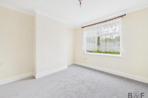 Glenroy Avenue, Kingswood photo 4