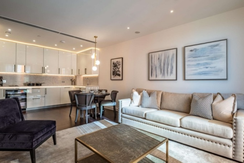 3-bed flat on Charles Clowes Walk, London, SW11, £6,500/mo