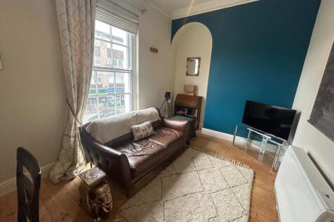 Grove Place, Leamington Spa photo 2